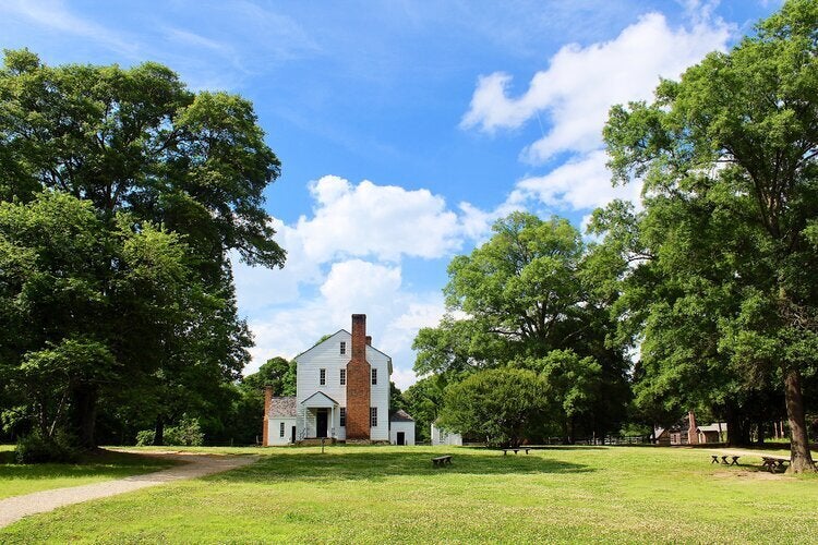 NC Plantation Cancels Juneteenth Event Where 'Massa' Would Have Waxed Poetic About the Confederacy