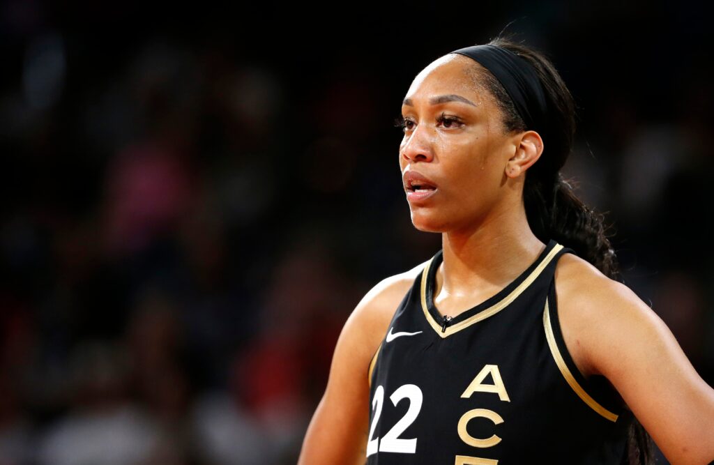 The White House Should Let Kamala Harris Handle Women’s Sports From Now On