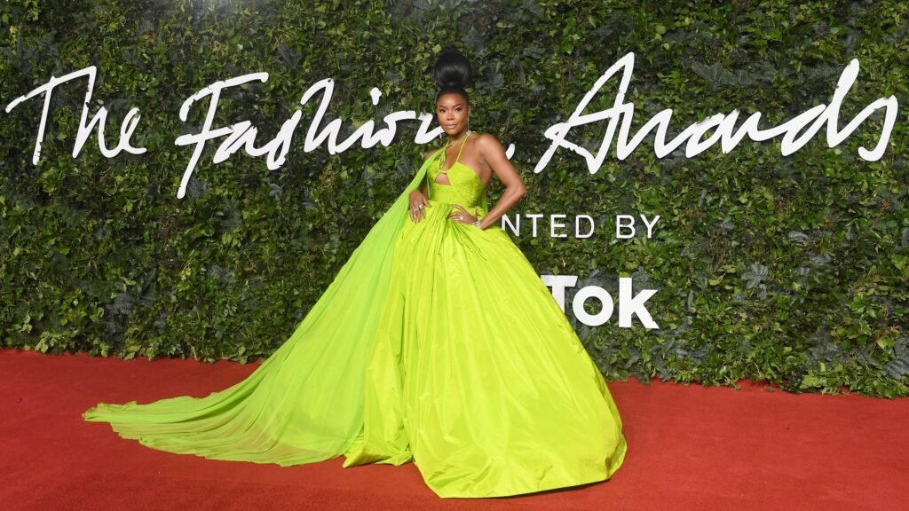 The 2021 British Fashion Awards Were an Unexpected Bright Spot in a Moment of Mourning