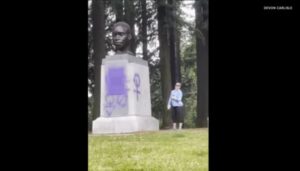 KK-Karen Vandalizes Statue of Only Black Person to Travel With Lewis and Clark