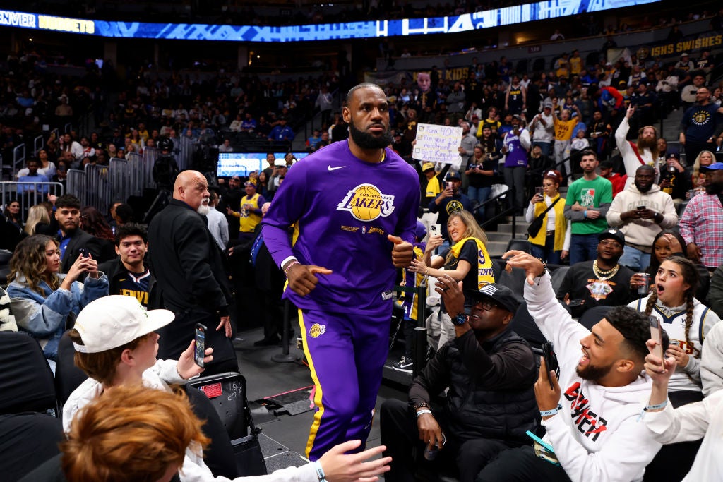 Lebron James Thinks It’s Time For Kyrie Irving To Be Allowed To Play Basketball Again
