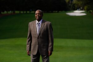 Lee Elder, 1st Black Golfer to Compete at the Masters, Dead at 87