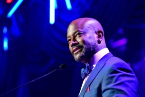 Taye Diggs Reveals Sister’s Schizophrenia Diagnosis