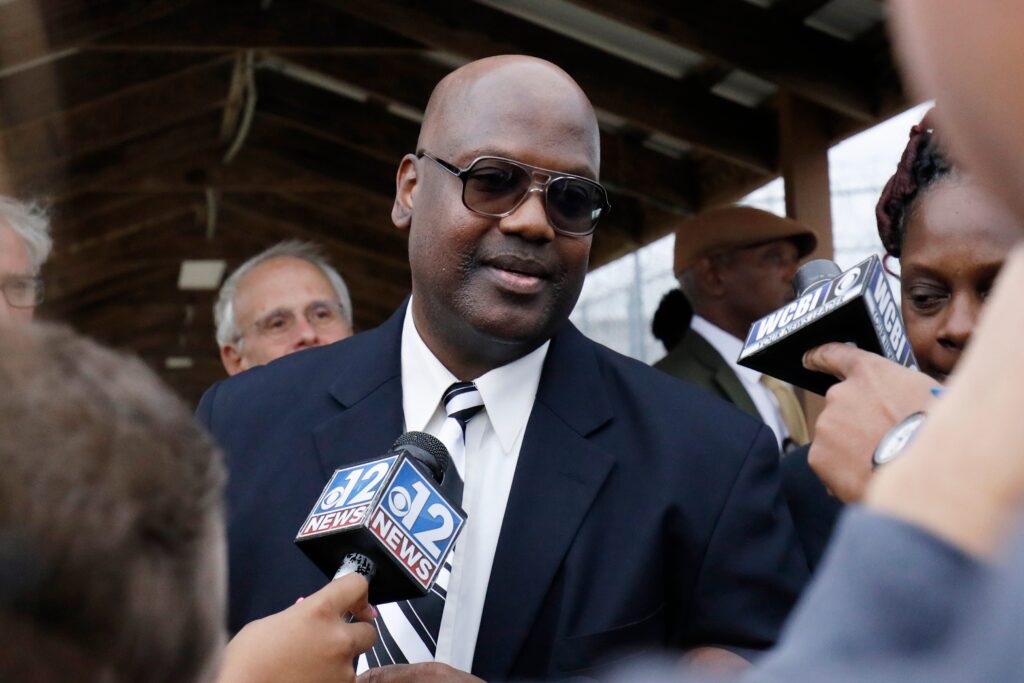 Curtis Flowers Files Lawsuit Against Prosecutor Who Tried Him in Court 6 Times