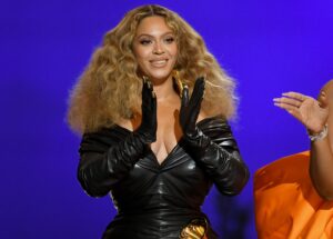Wait, Now Haters Say Beyoncé’s Real-Hair Video Wasn’t Real? Conspiracy Theories Run Wild