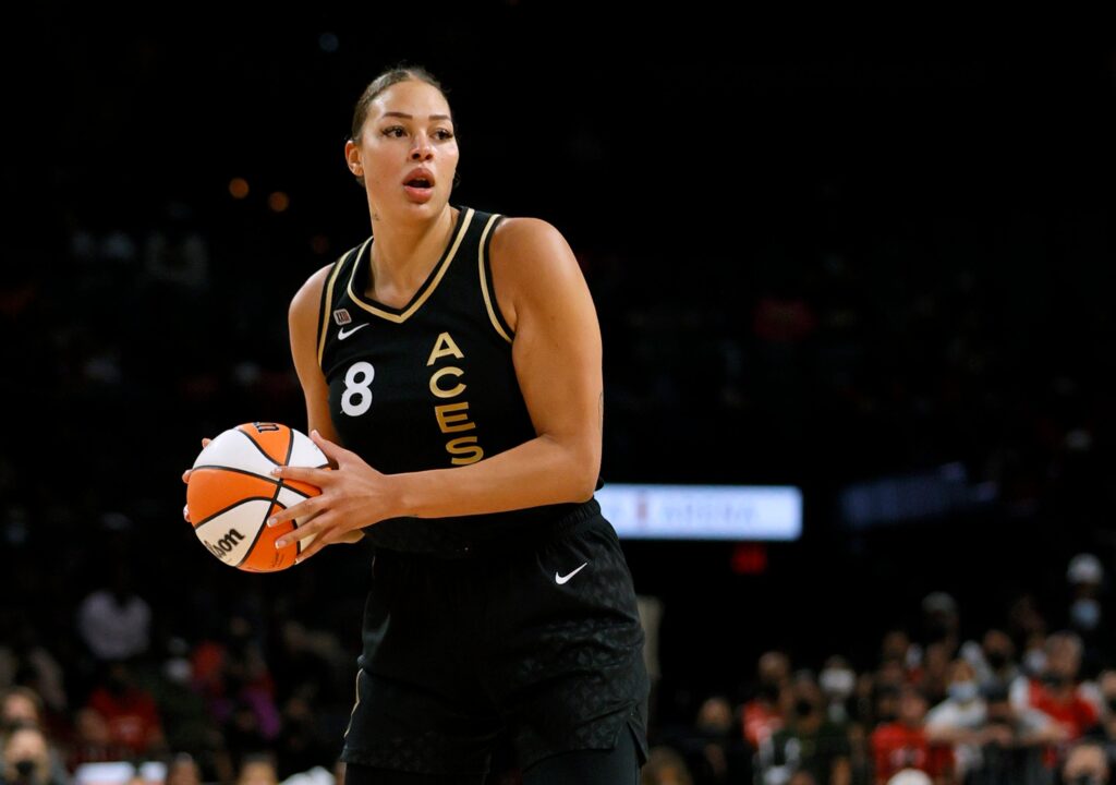 WNBA Free Agency 2022: Who Signed Where, Who’s Staying Put, Who’s Going to Win it All