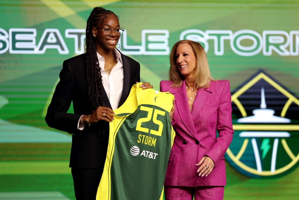 Everything You Need to Know About Dominique Malonga, the Record-Setting 6-Foot-6 WNBA Phenom