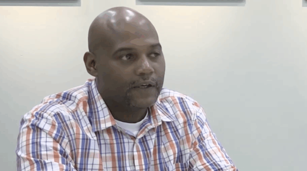 Social Worker Who Worked on Skid Row Is Now Homeless After CA Wildfires And Asking For Help