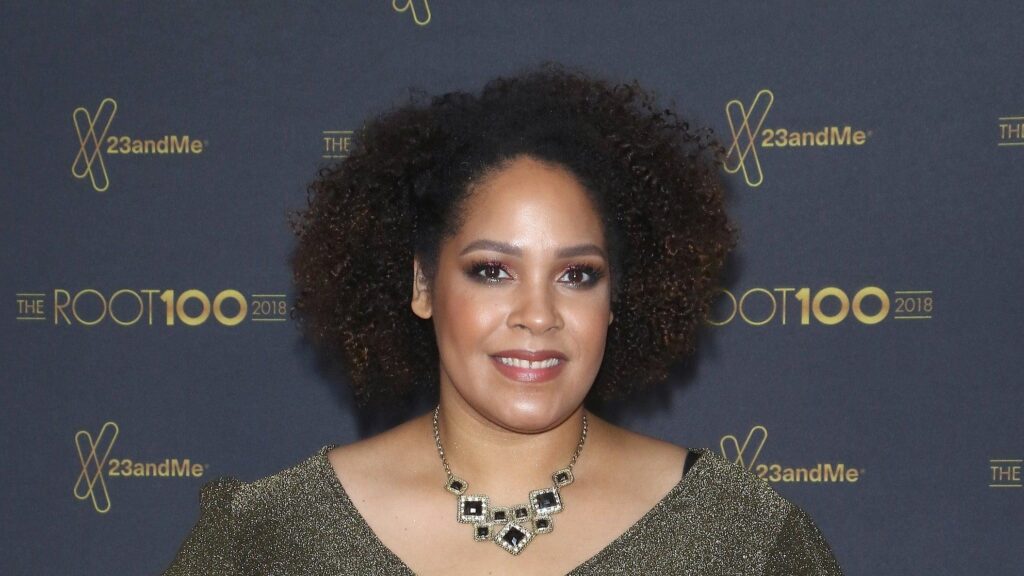 White Woman Says Sorry After Profiting Off Black Woman’s Book on Race