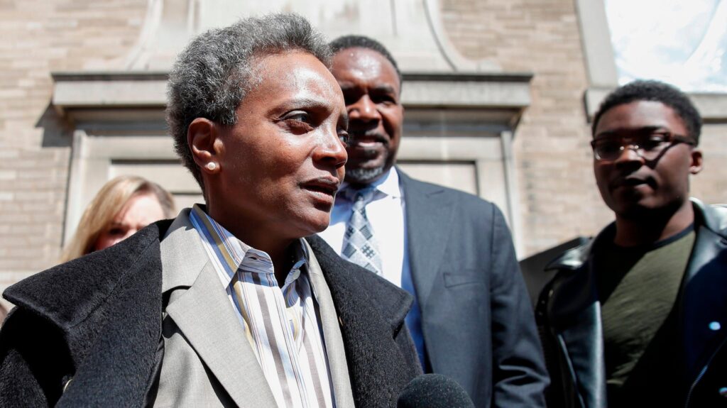 Chicago Cops Turn Their Backs on Mayor Lori Lightfoot in a Twist of Incredible Irony