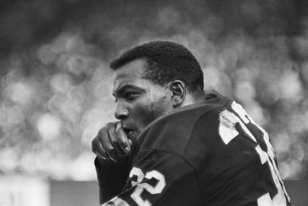 Jim Brown, Known as NFL’s Greatest Player, Dies 87