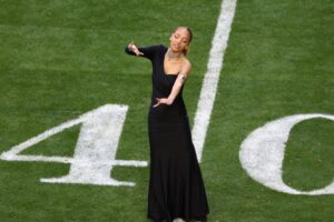 Who’s That Girl? Rihanna’s Super Bowl Halftime Show ASL Performer Justina Miles Has Gone Viral