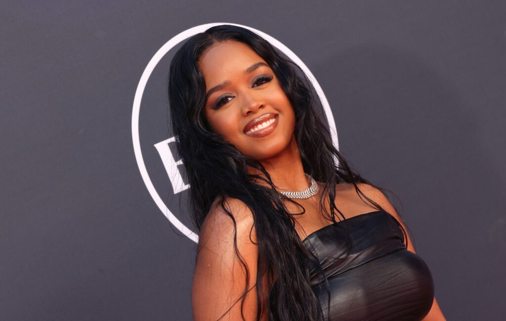 H.E.R.’s Newest Venture Could Make Her an EGOT Winner