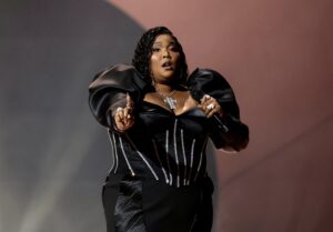 Lizzo’s Stylist Shares the Secret to Her 2023 Grammy Night Locks