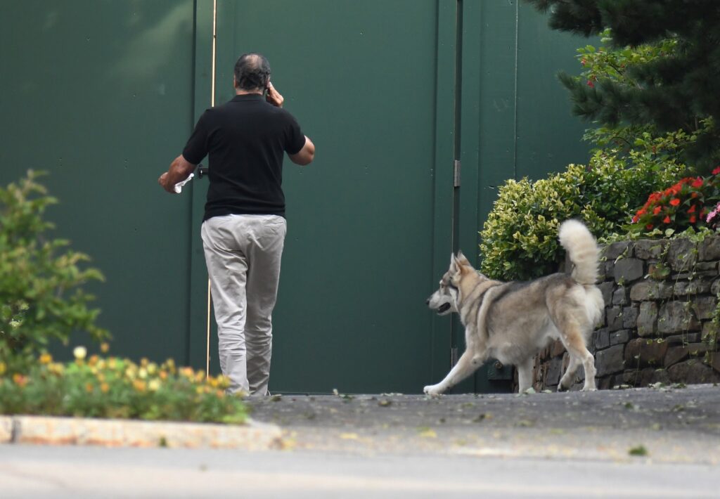 Disgraced Former NY Gov. Andrew Cuomo Leaves Governor’s Mansion and His Dog Behind