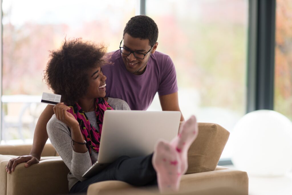Black Auntie Advice: 9 Things Not To do As You Go Black Friday Shopping