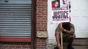 Black NYPD Sergeant Who Oversaw Cop Who Killed Eric Garner Loses 20 Vacation Days for Her Role in Deadly Encounter