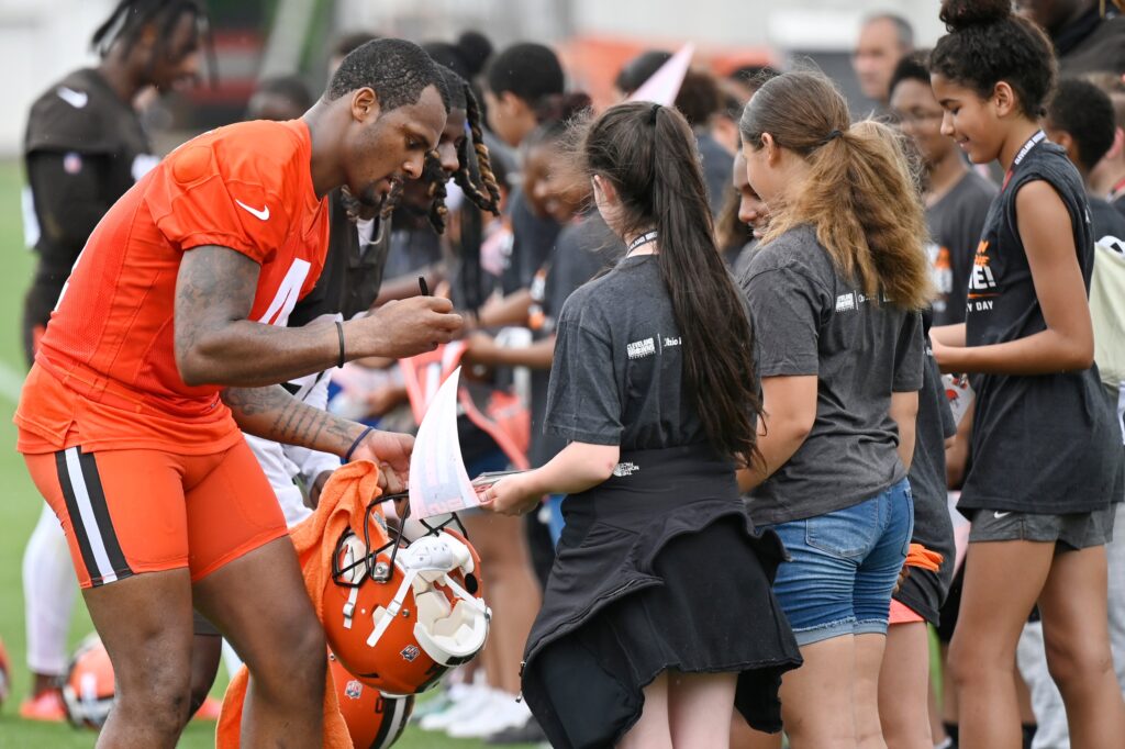 Report Shows Houston Texans’ Possible Facilitation for Deshaun Watson