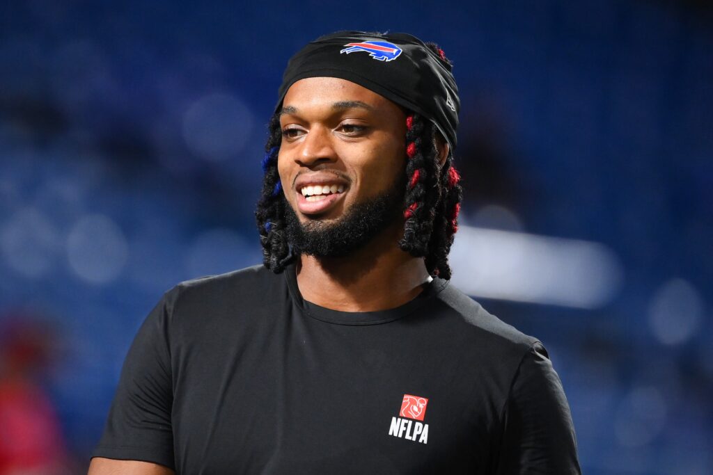Damar Hamlin Returns to Cincinnati, Celebrates ‘Heroes’ Who Saved His Life