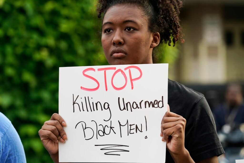 North Carolina Deputy Fatally Shoots Black Man While Serving Warrant