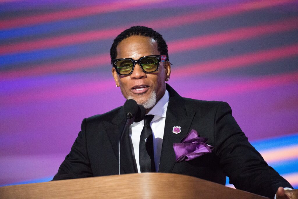 When D.L. Hughley Publicly Apologized for Repeating Lies About Kamala Harris, It Was a Cautionary Tale For Us All
