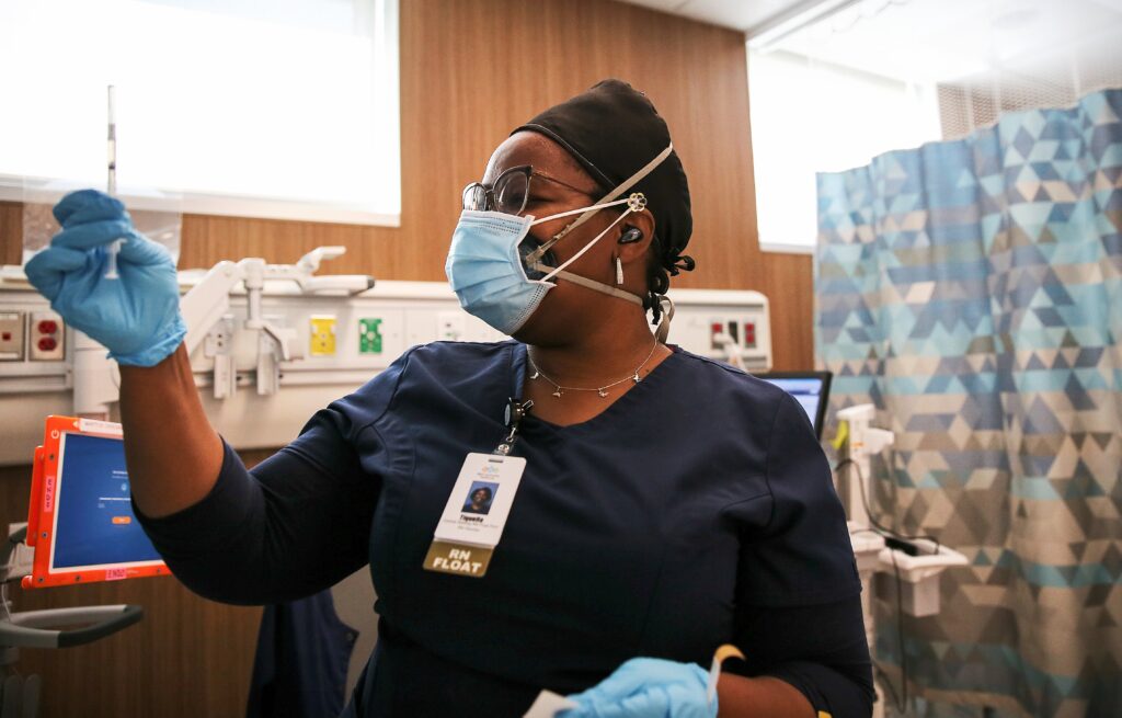 Poll: Black Americans Are Getting Vaccinated at Higher Rates Than Whites
