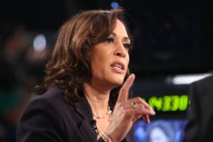 Kamala Harris Now Tied for 3rd With Elizabeth Warren in Polls Behind Two Old White Men