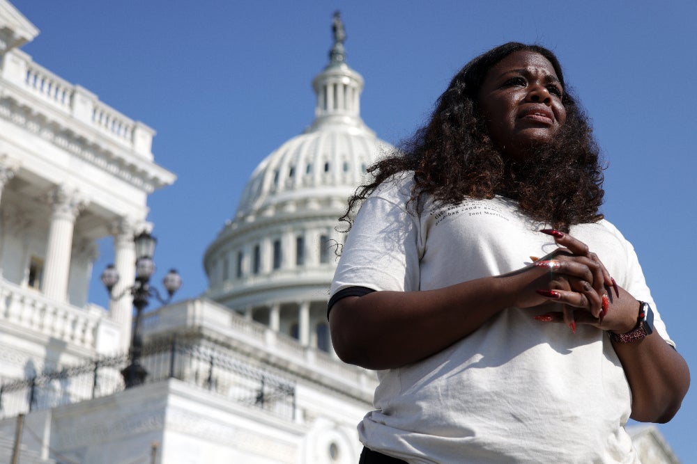 Reps. Cori Bush, Ilhan Omar and Ayanna Pressley Sleep Outside the U.S. Capitol to Protest End of Pandemic Eviction Freeze