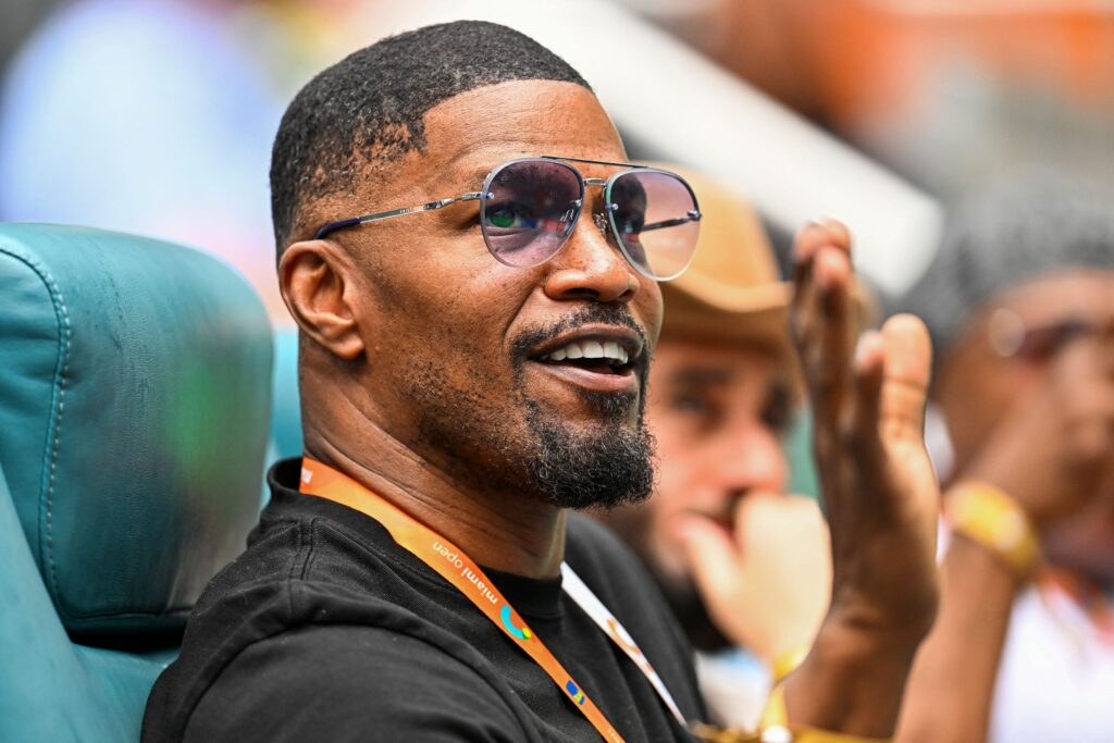 Jamie Foxx Spotted On A Boat Looking Great