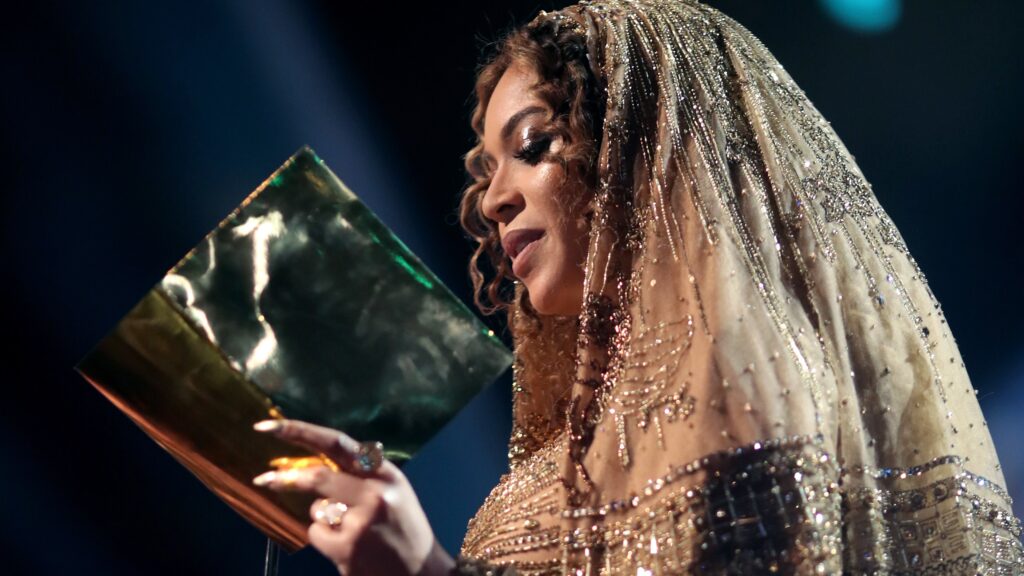 Holy Shit: Beyoncé Mass at Spelman College Causes Ticket Frenzy