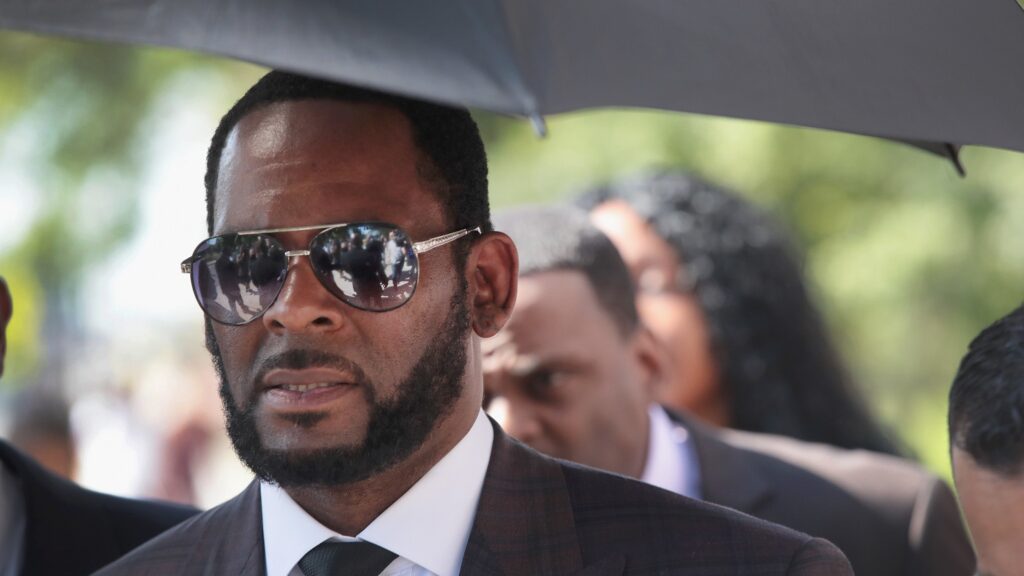 Alleged Sex Tape Involving R. Kelly Turned Over to Defense, Judge Expects 1 of 4 Cases to Begin in Early 2020