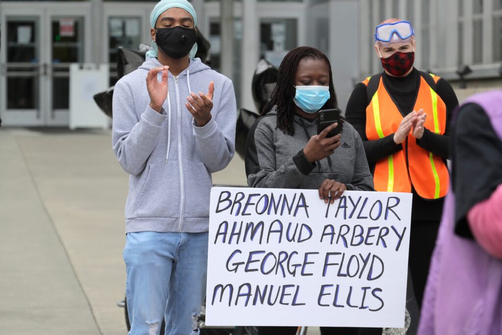 Family of Manuel Ellis Outraged After Tacoma Police Chief Clears the Two of the Officers Involved in His Death