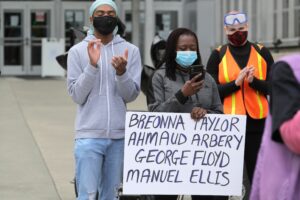 Family of Manuel Ellis Outraged After Tacoma Police Chief Clears the Two of the Officers Involved in His Death