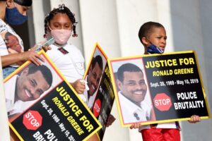 Ronald Greene's Death Prompts Internal Investigation Into Louisiana State Police Unit's Handlings of Black Motorists