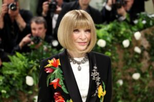 Bougie Vogue’s Anna Wintour Hosting Fundraiser for Kamala Harris … in the Hamptons