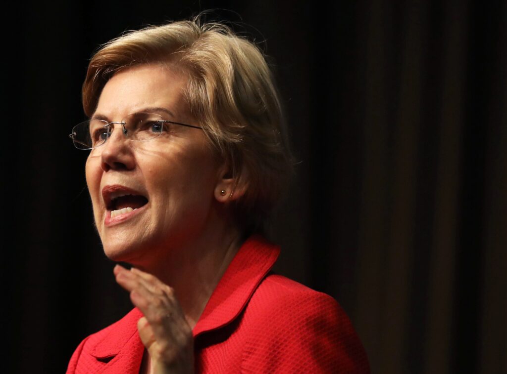 Elizabeth Warren Apologizes After 6 Women of Color Quit Her Campaign