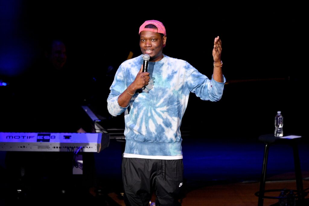 SNL's Michael Che Loses Grandmother to COVID-19