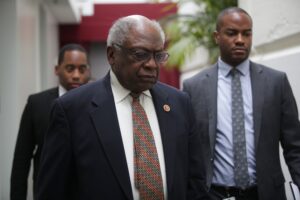 South Carolina Sen. Jim Clyburn Defends Biden’s ‘Boy’ Comments, Accuses Nancy Pelosi of ‘Tokenism’ in Staffing