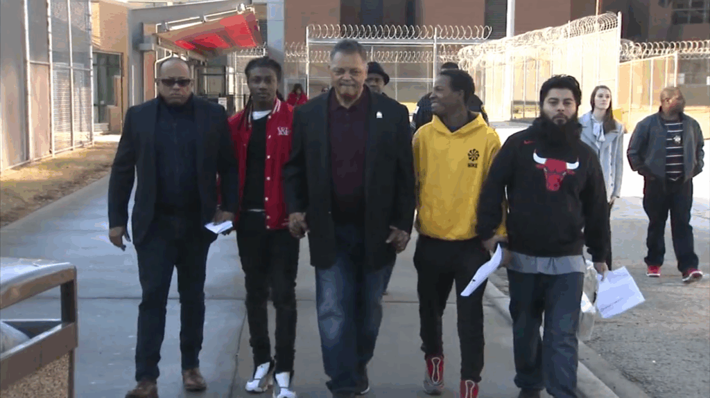 Rev. Jesse Jackson Posts Bail for Cook County Jail Inmates on Christmas