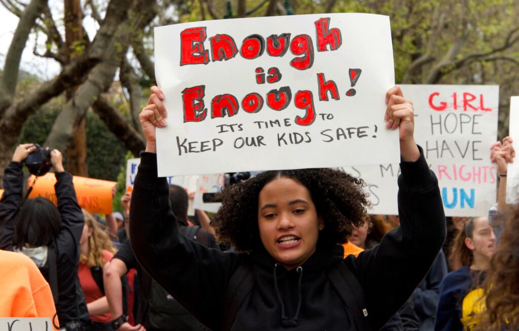 New Virginia School Policy Excuses Students From School to Protest