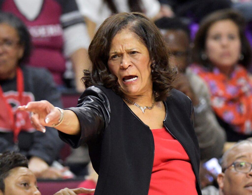 Rutgers Women’s Basketball Coach Offers Condolences to Family of Don Imus, Who Infamously Referred to Team as 'Nappy Headed Hos'