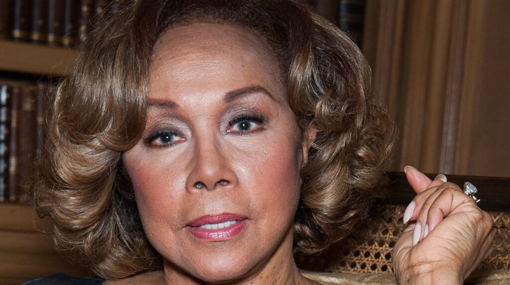 Diahann Carroll, the First African-American Woman to Star on Primetime TV in Non-Domestic Role, Dies at 84