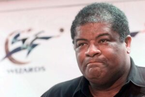 NBA Community Reacts to the Death of Wes Unseld at 74