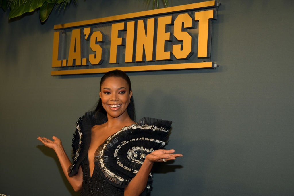 Gabrielle Union Roasts Dwyane Wade, Capes for Klay Thompson