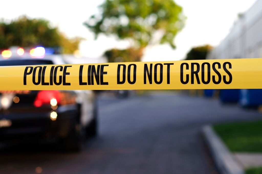 Police Confront Robbery Suspect in Texas, Shoot Three Children