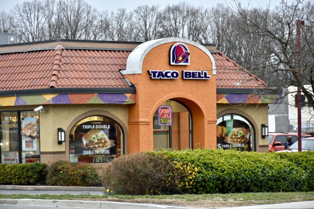 Dear Taco Bell, You're Getting Rid of the Mexican Pizza? Really? Not Cool, Bro. Not Cool at All