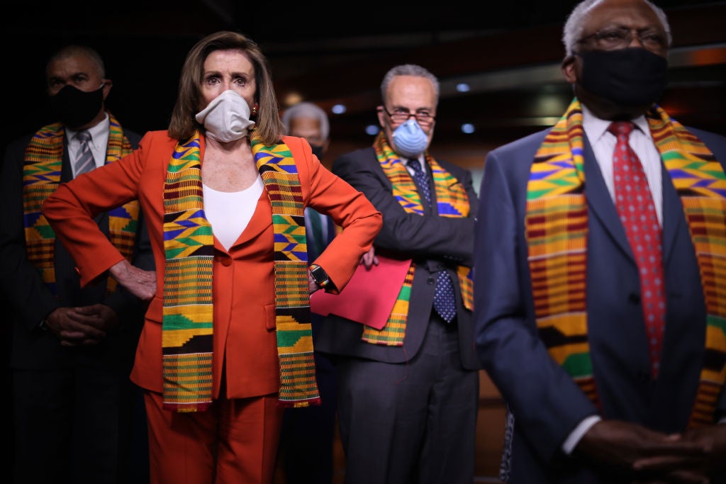 A Thoughtful Rumination on Lawmakers' Performative Wearing of Kente Stoles to Unveil the Justice in Policing Act of 2020