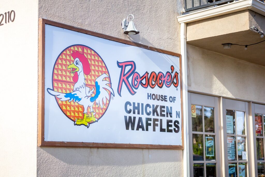 Sticky-Fingered Man Holds Pasadena, Calif., Restaurant Employees at Gunpoint Over Some Fried Chicken