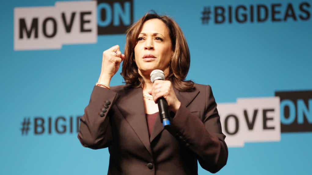Where’s Security? Man Grabs Sen. Kamala Harris’ Microphone at Forum