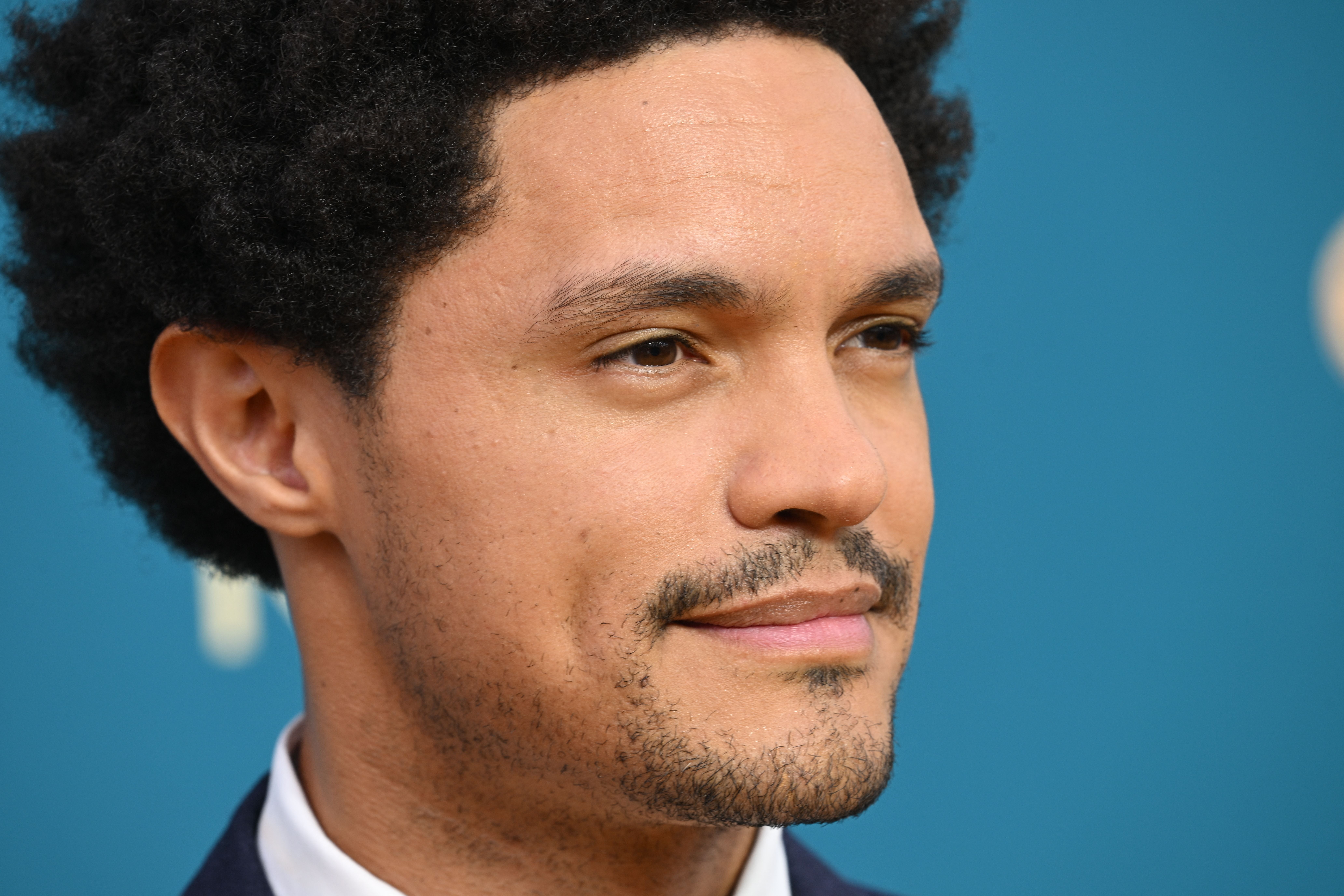 Trevor Noah arrives for the 74th Emmy Awards at the Microsoft Theater in Los Angeles, California, on September 12, 2022. Photo: Getty Images Robyn BECK / AFP
